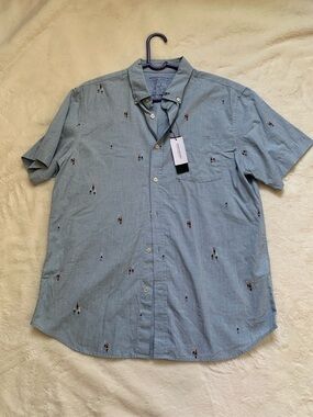 Banana Republic Light Blue Short Sleeve Button-Down with Tiny Embroidered Motifs